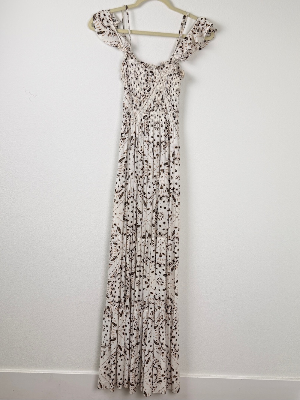Jen’s Pirate Booty Boho Maxi Dress Smocked Bodice Flutter Sleeves Ivory